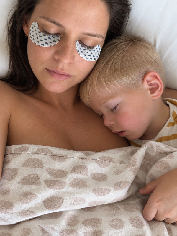 Loop community member wearing GHK-Cu Glow Eye Patches